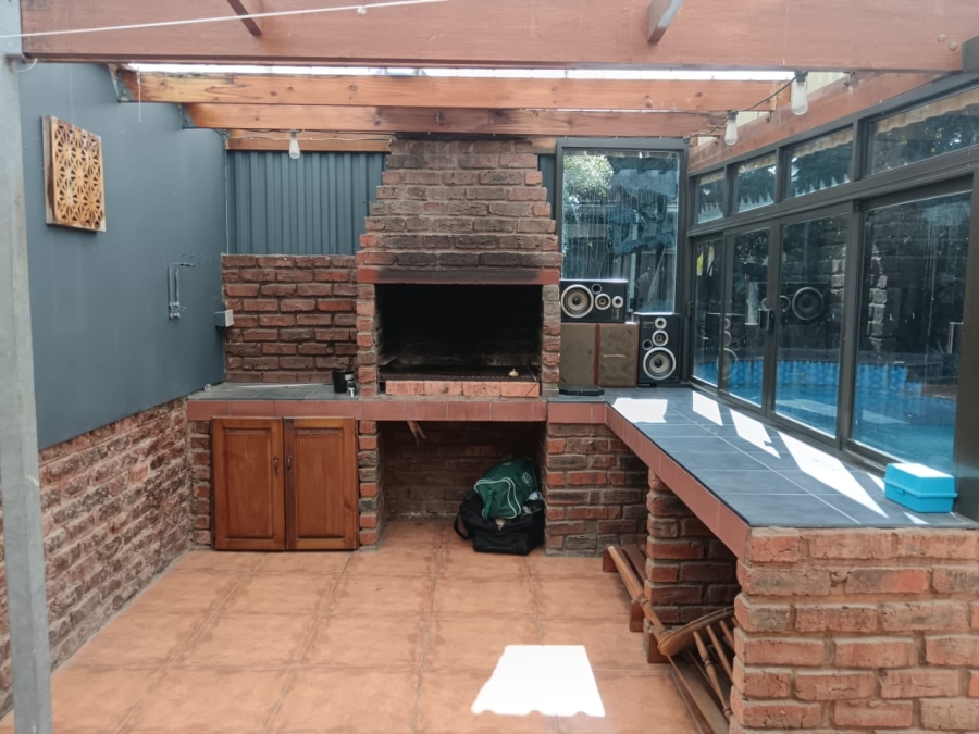 3 Bedroom Property for Sale in Beacon Bay North Eastern Cape